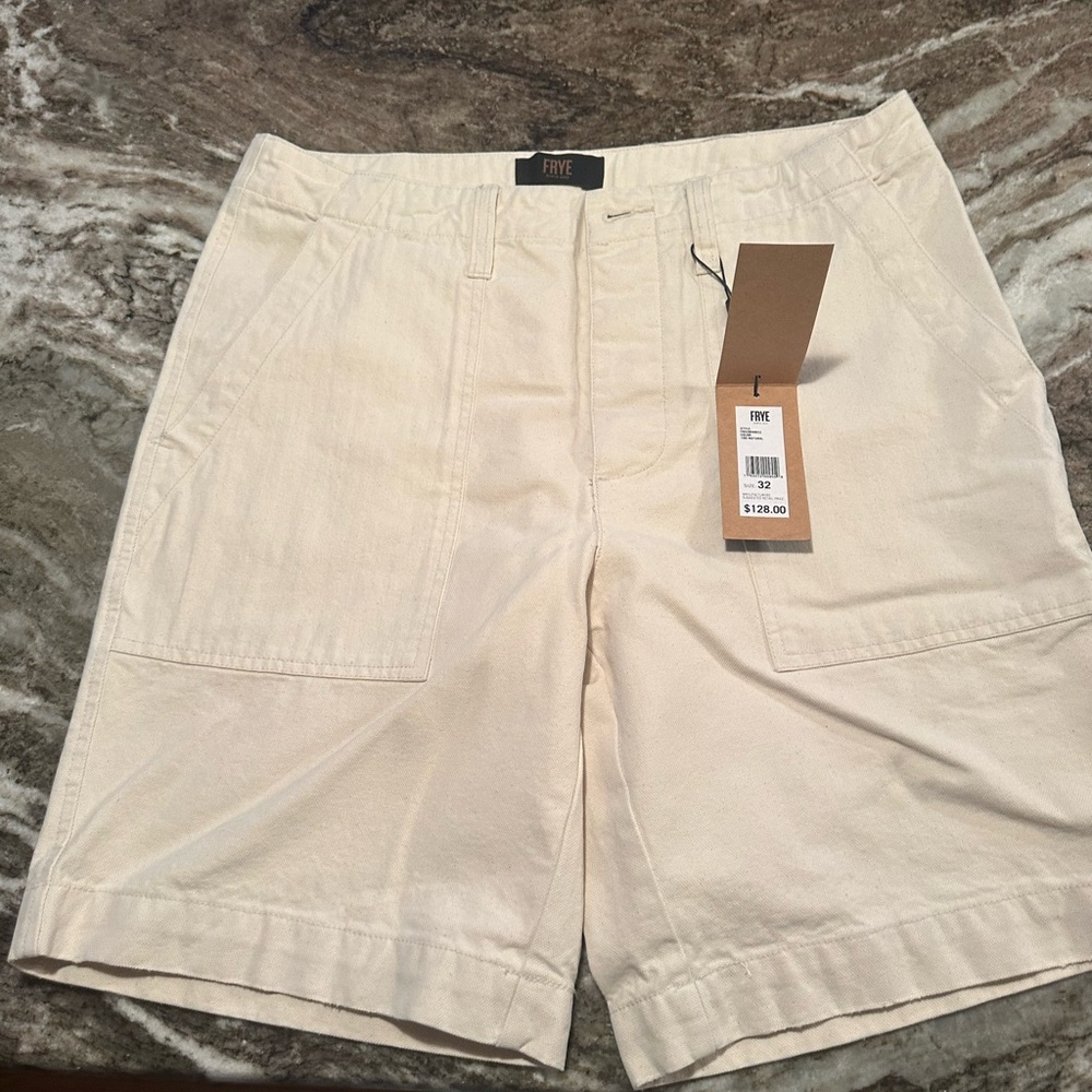 Frye shorts size 32 nwt